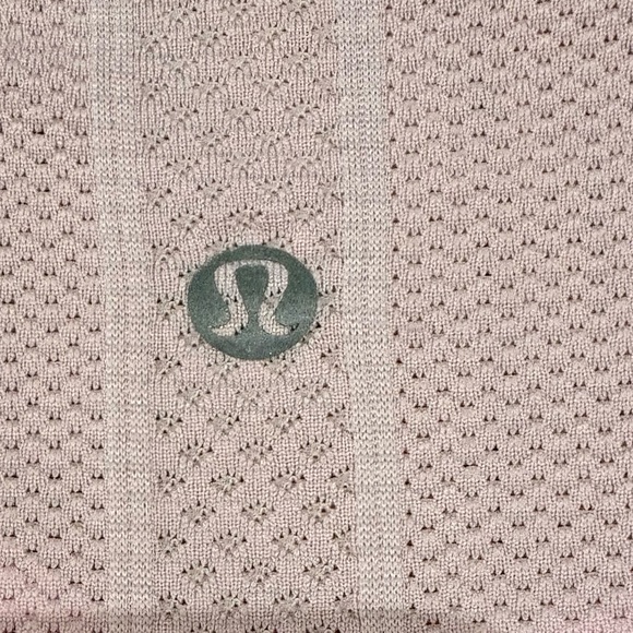 Lululemon Swiftly Tech LS 2.0 Crew 🍓 Strawberry Milkshake Size 8 EUC - Picture 4 of 7